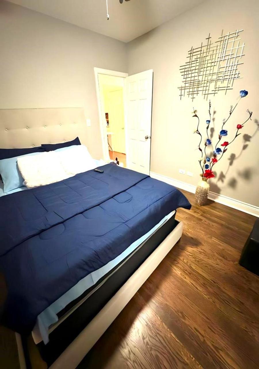 Fully Equipped Cozy 4/5 Br Apartment Chicago Exterior foto