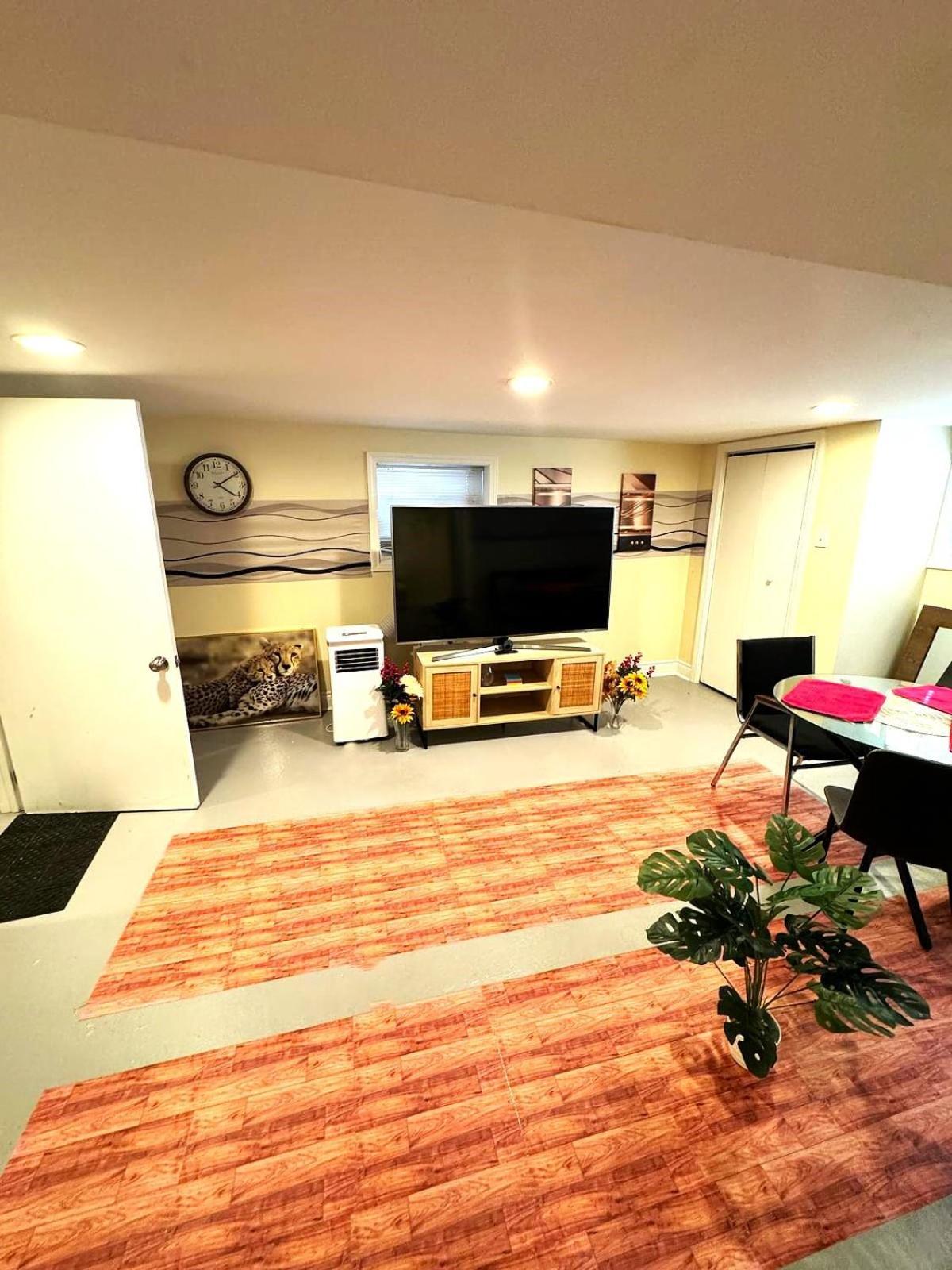 Fully Equipped Cozy 4/5 Br Apartment Chicago Exterior foto