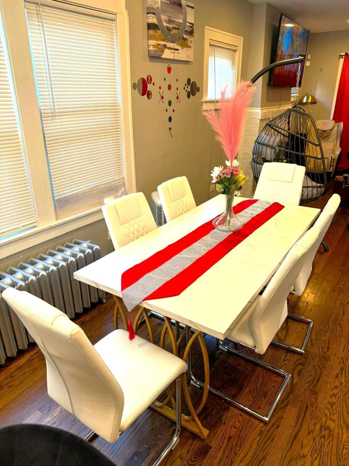 Fully Equipped Cozy 4/5 Br Apartment Chicago Exterior foto